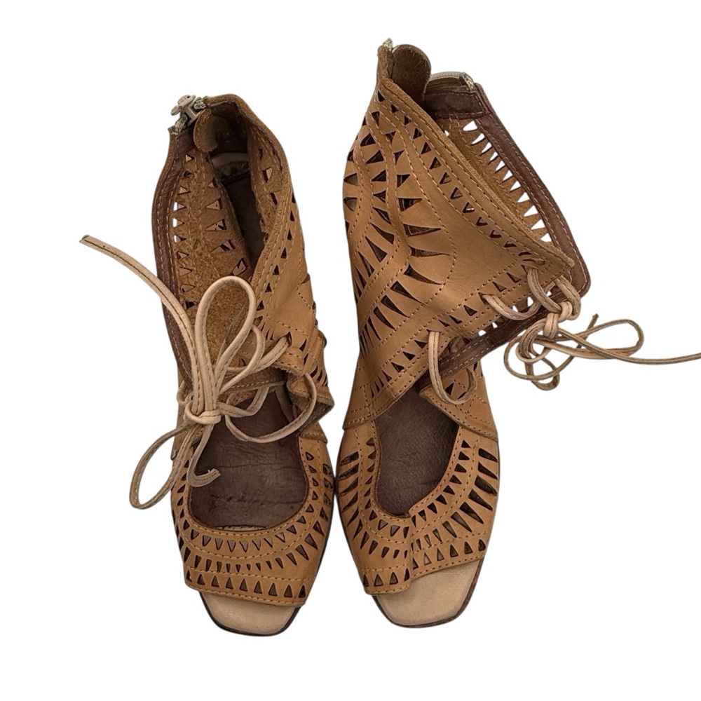Jeffrey Campbell Tan Radillo-Hi Laser Cut Lace-Up Wedge Sandals Size 8.5 Women’s - Picture 5 of 11